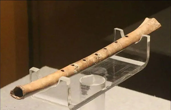 Jiahu Bone Flute (贾湖骨笛) Henan museum