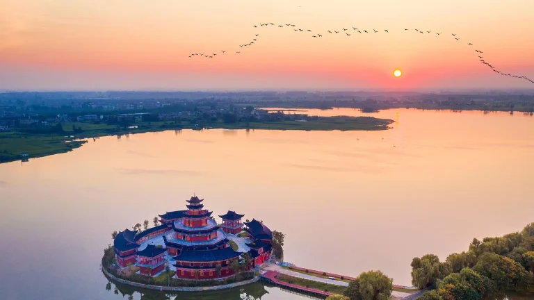 Fuyang Travel Guide